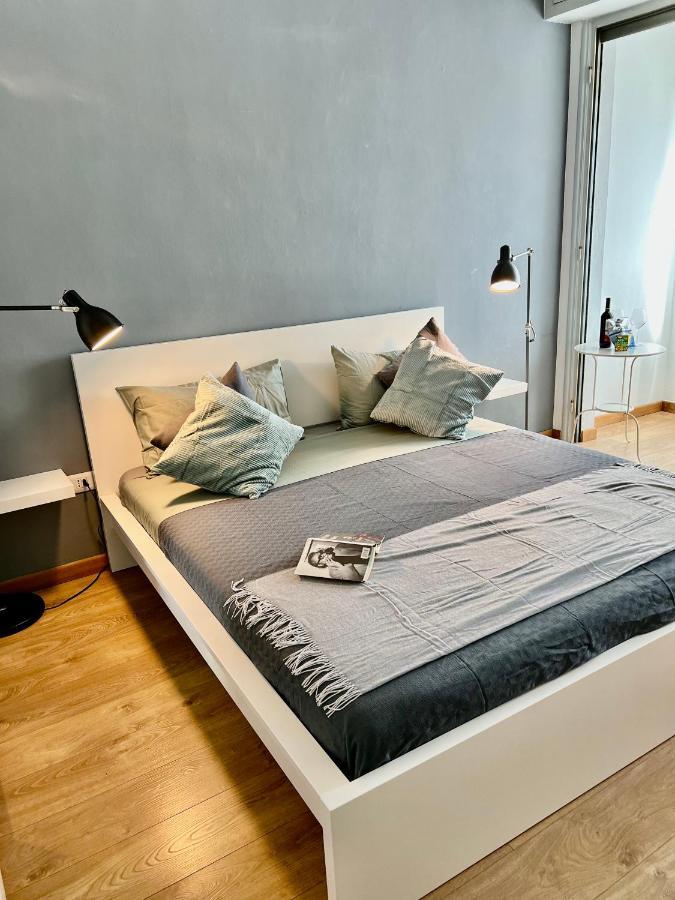 Cozy Apartment 3 Km Away From Duomo Milaan Buitenkant foto